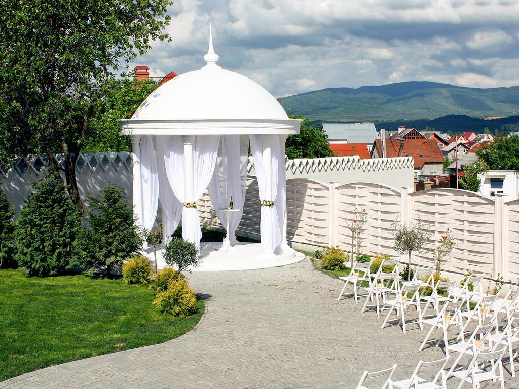 Hotel Kilikiya Užhorod Exteriér fotografie