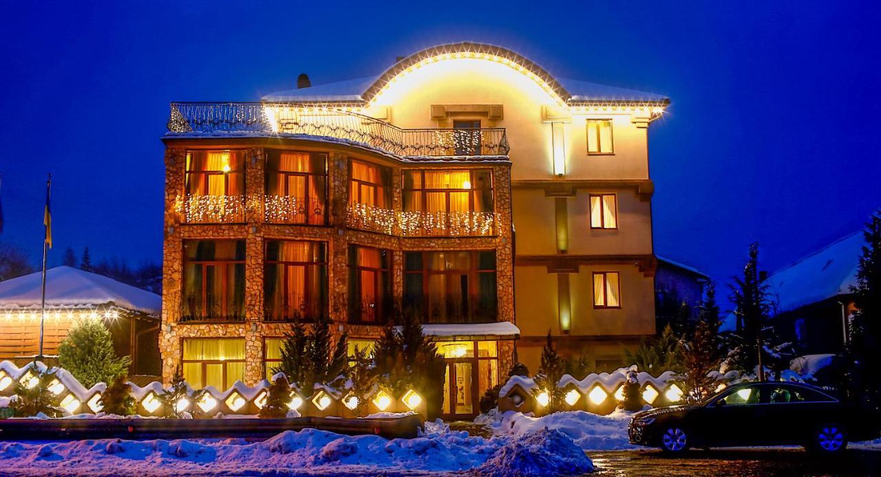 Hotel Kilikiya Užhorod Exteriér fotografie
