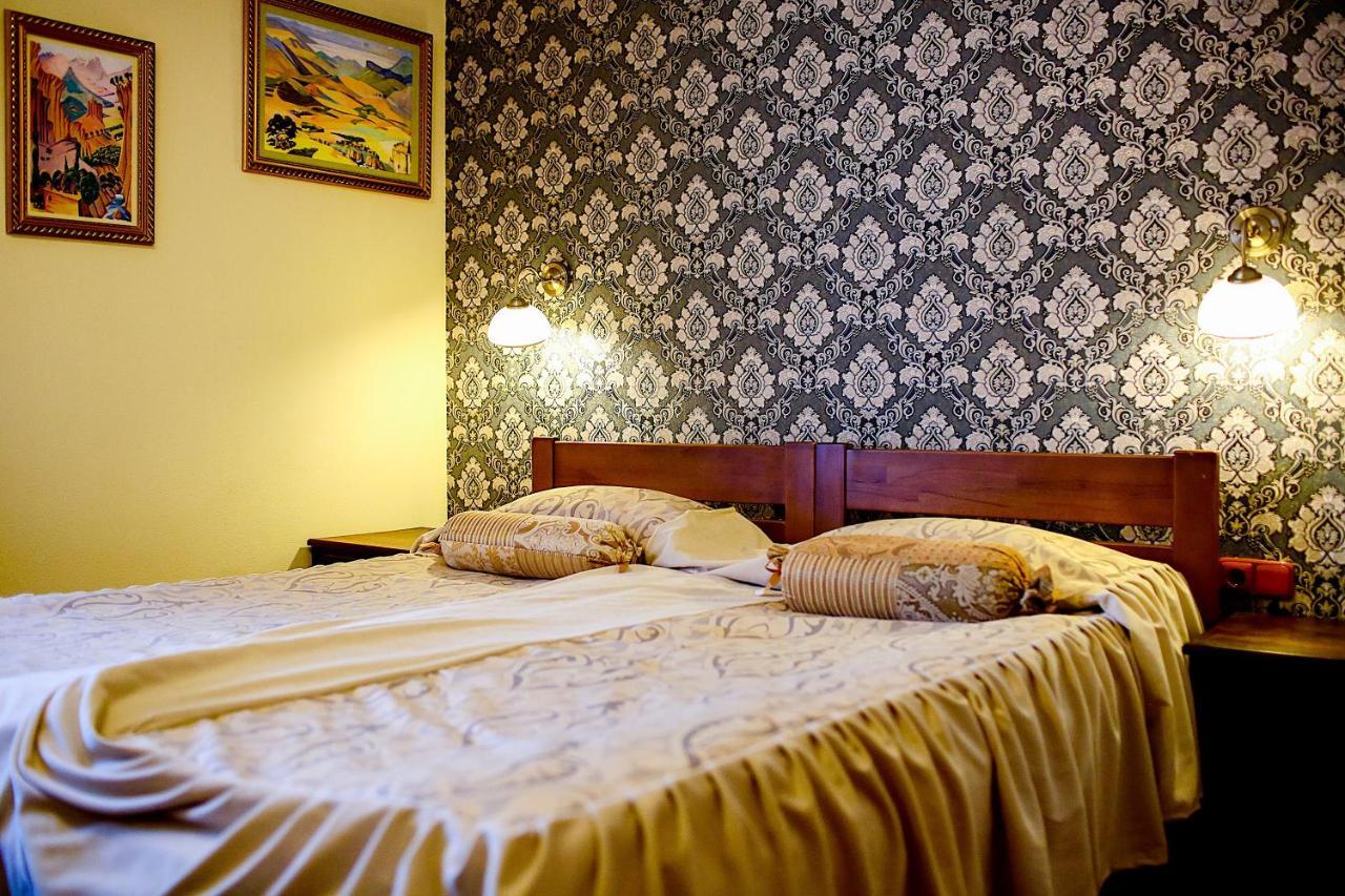 Hotel Kilikiya Užhorod Exteriér fotografie